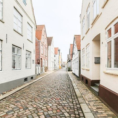 Apartmenthaus Theodor Storm Meeresstrand Husum  Exteriör bild