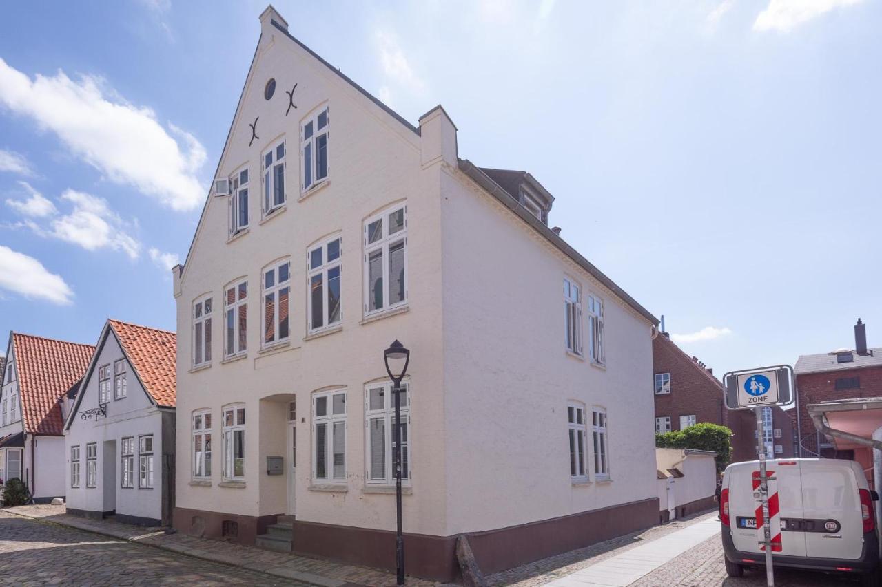 Apartmenthaus Theodor Storm Meeresstrand Husum  Exteriör bild